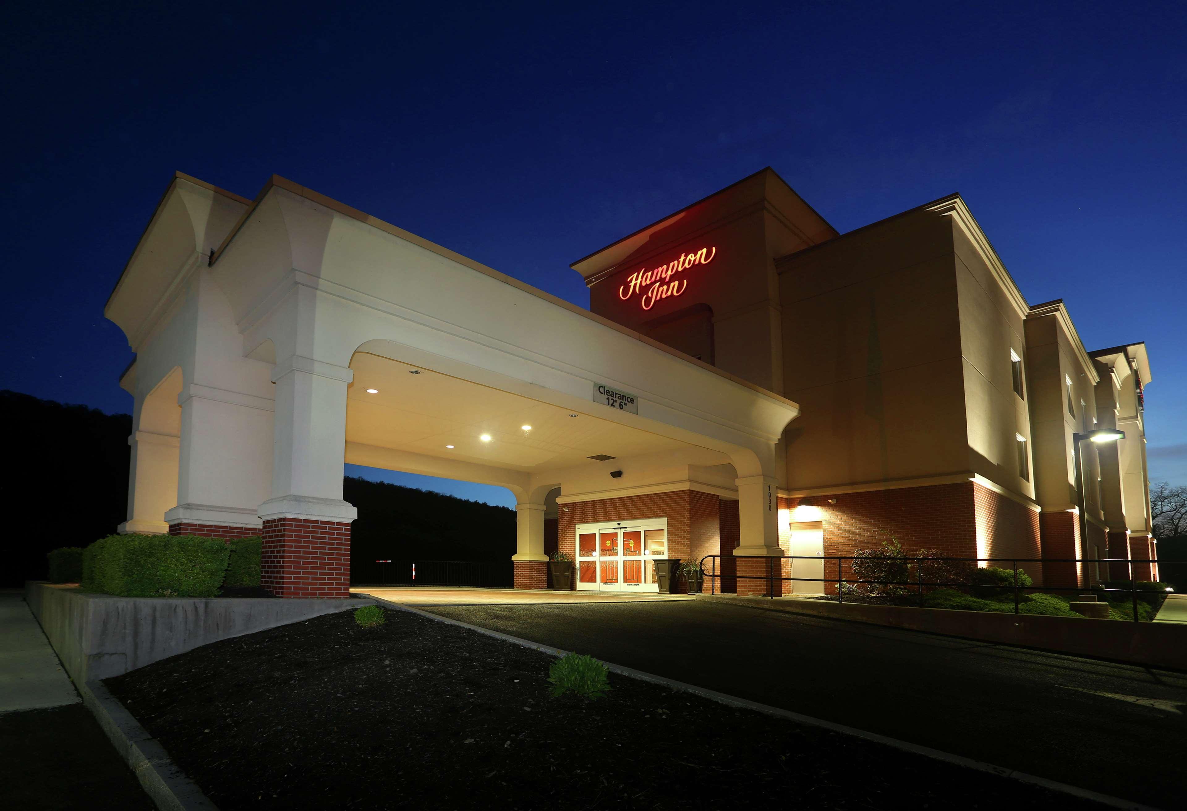 Hampton Inn Owego Exterior foto