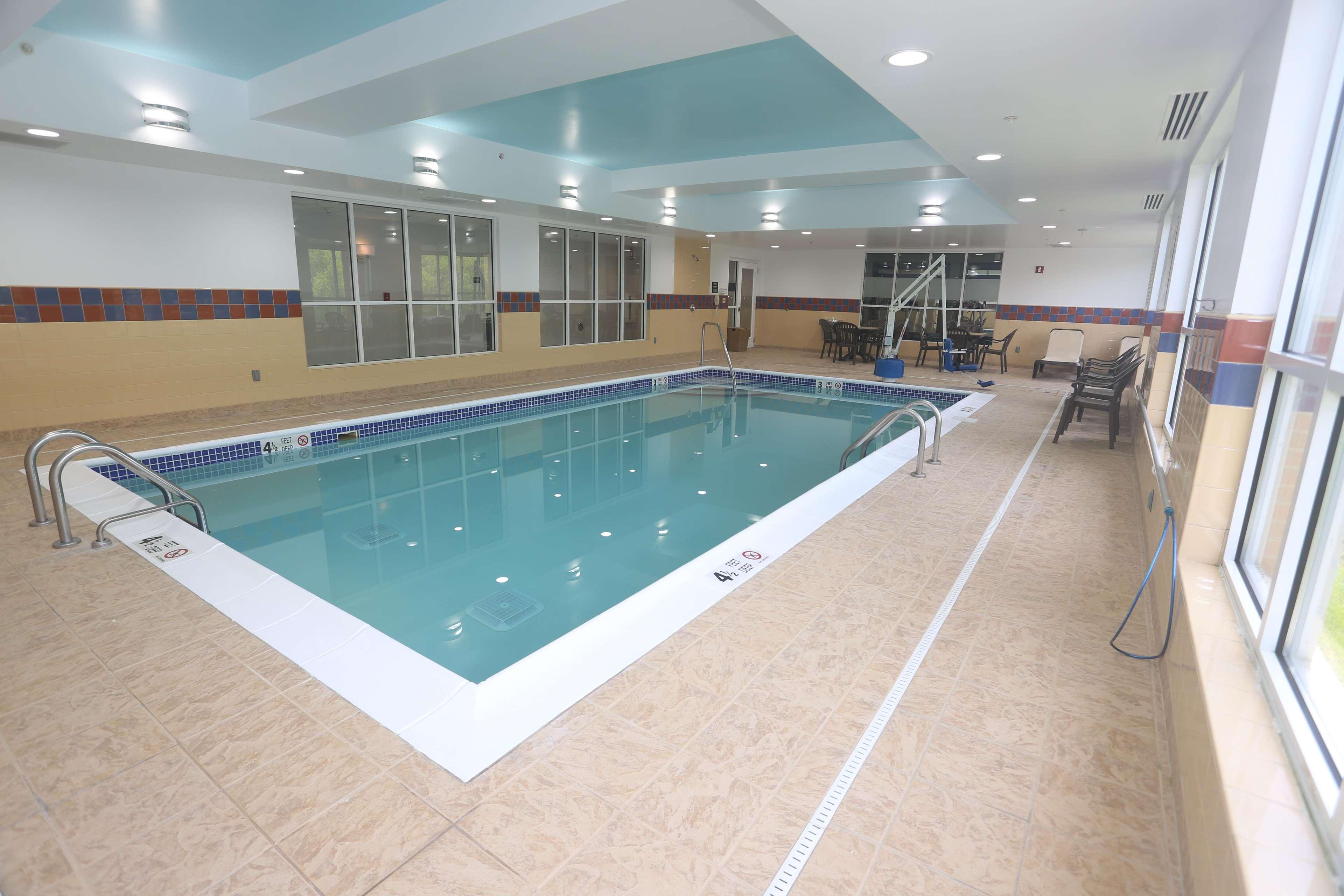 Hampton Inn Owego Exterior foto
